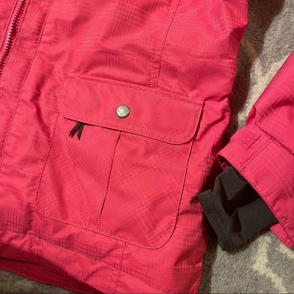 Pink snow jacket - Picture 3 of 8
